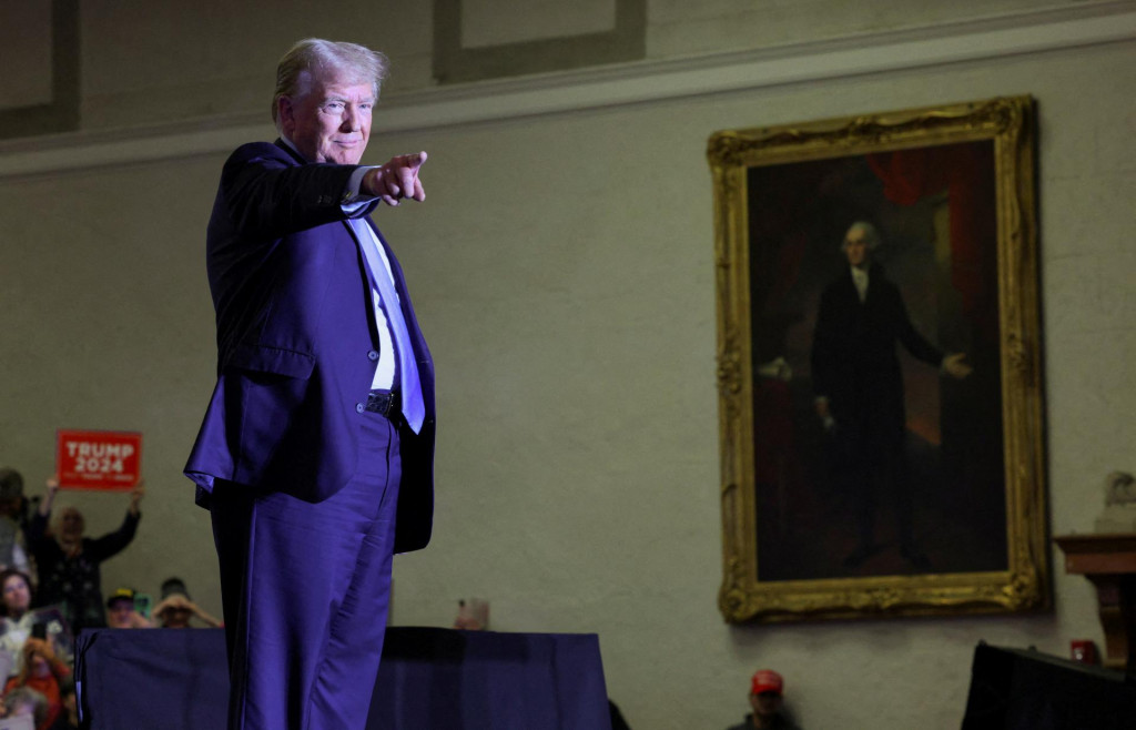 Donald Trump kandiduje na úrad amerického prezidenta. Pravdepodobne bude chcieť opäť urobiť Ameriku veľkou. FOTO: Reuters
