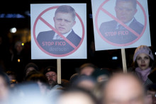 Protest proti návrhu vlády na zrušenie špeciálnej prokuratúry. FOTO: TASR/Jakub Kotian