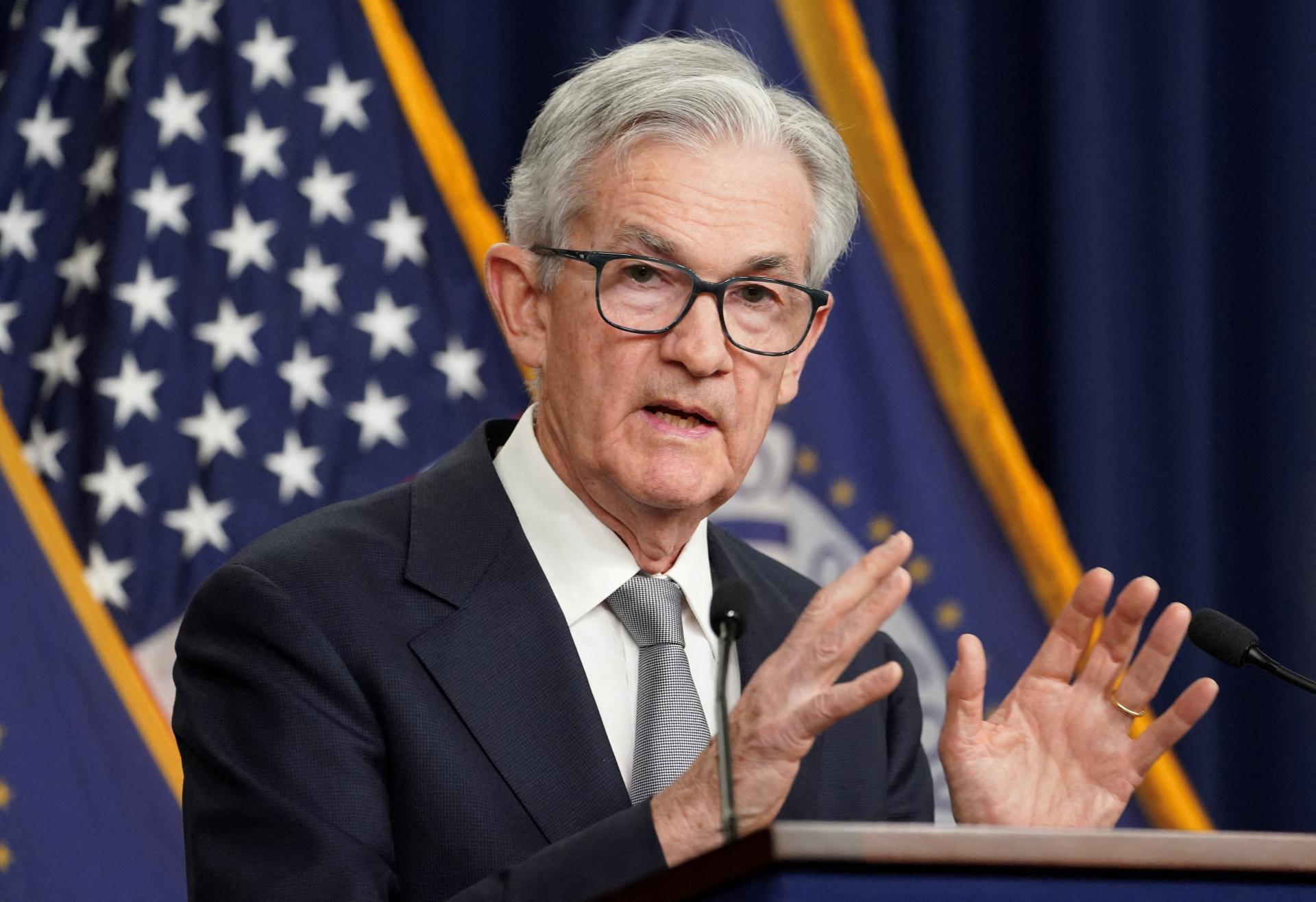 Americká centrálna banka už tretíkrát po sebe nezmenila úrokové sadzby