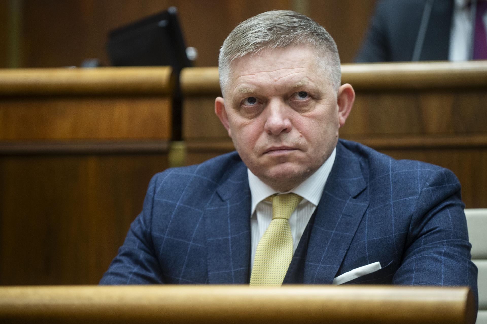 Slovenskí opoziční europoslanci pri novele trestného zákona klamú, tvrdí Fico
