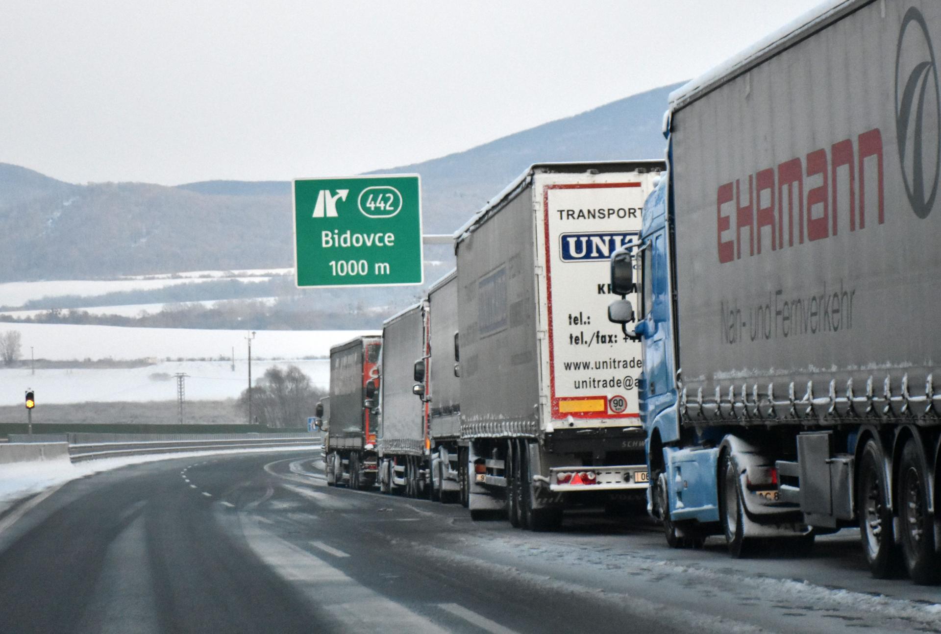 Únia autodopravcov Slovenska ukončila blokádu kamiónov z Ukrajiny na priechode Vyšné Nemecké