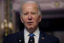 Zákon by mal podpísať prezident Joe Biden. FOTO: Reuters