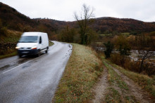 Tínedžerovi zastavil vodič v horskej oblasti južného Francúzska. FOTO: Reuters