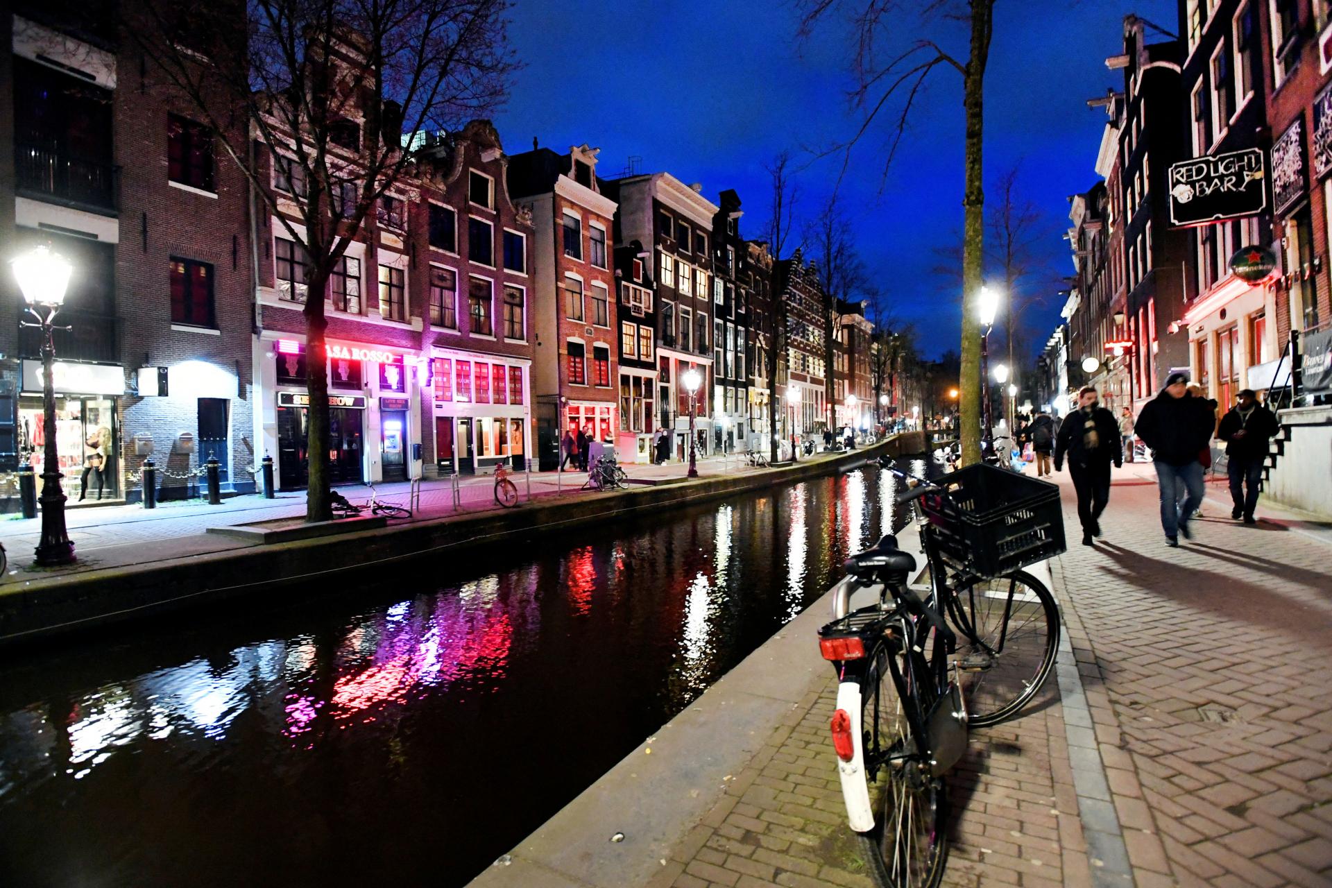 Amsterdam chce presťahovať známy Red Light District, predstavil novú lokalitu 