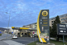 Aktuálne ceny palív na pumpe Slovnaftu na Bajkalskej ulici v Bratislave.

FOTO: HN