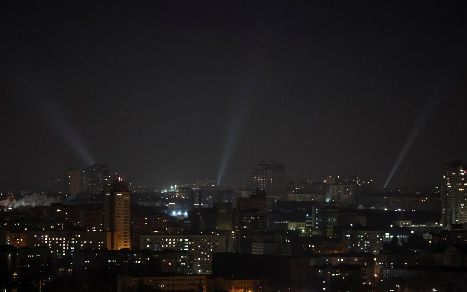 Ukrajina uvádza, že v noci zničila 24 z 28 dronov, ktorými útočili ruské sily