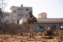 Izraelská armáda už viac ako dva mesiace pokračuje vo vojenskej operácii v Pásme Gazy. FOTO: Reuters