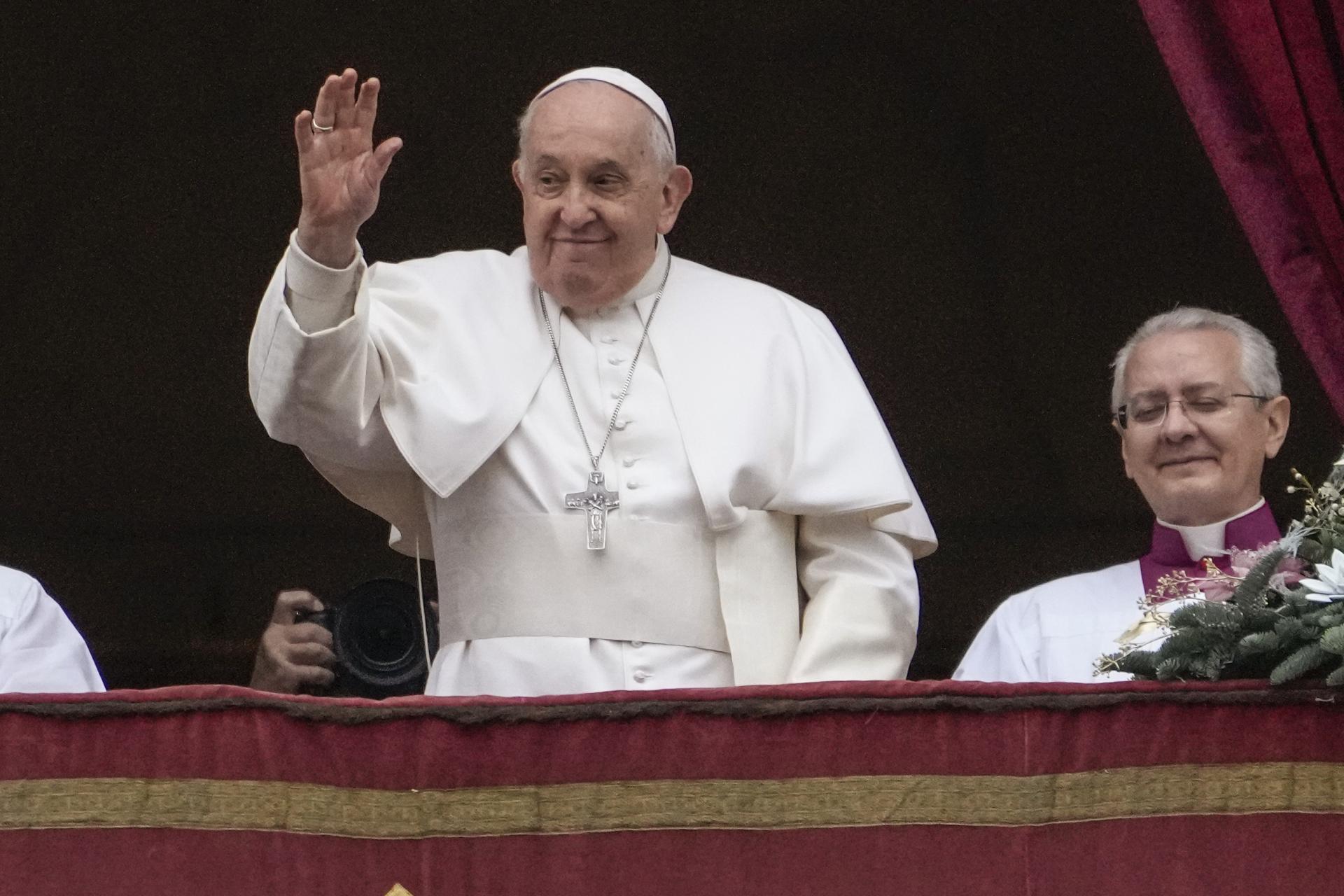 Pápež vyzval na prepustenie rukojemníkov a ukončenie vojny v Gaze