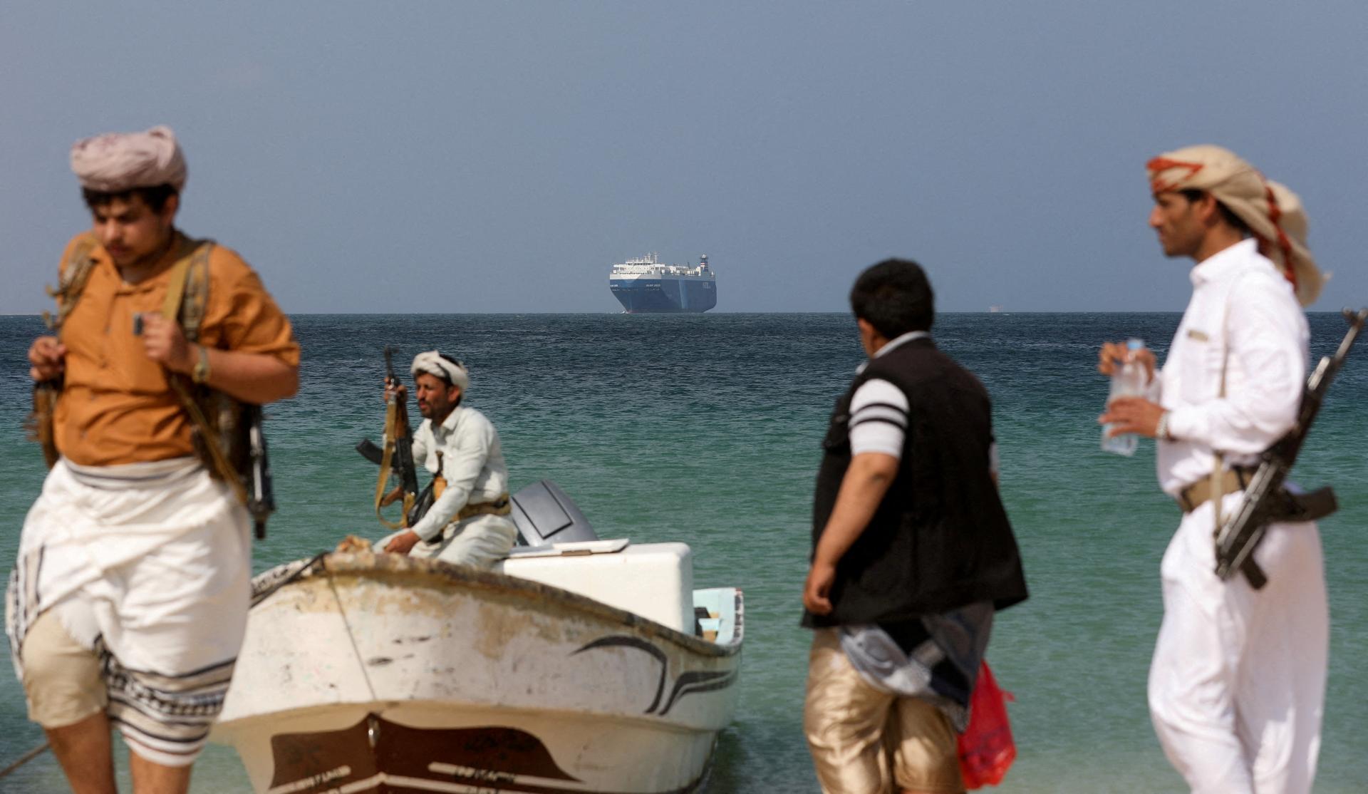 Jemenskí povstalci udreli na juh Izraela, drony útočili na prístav aj loď