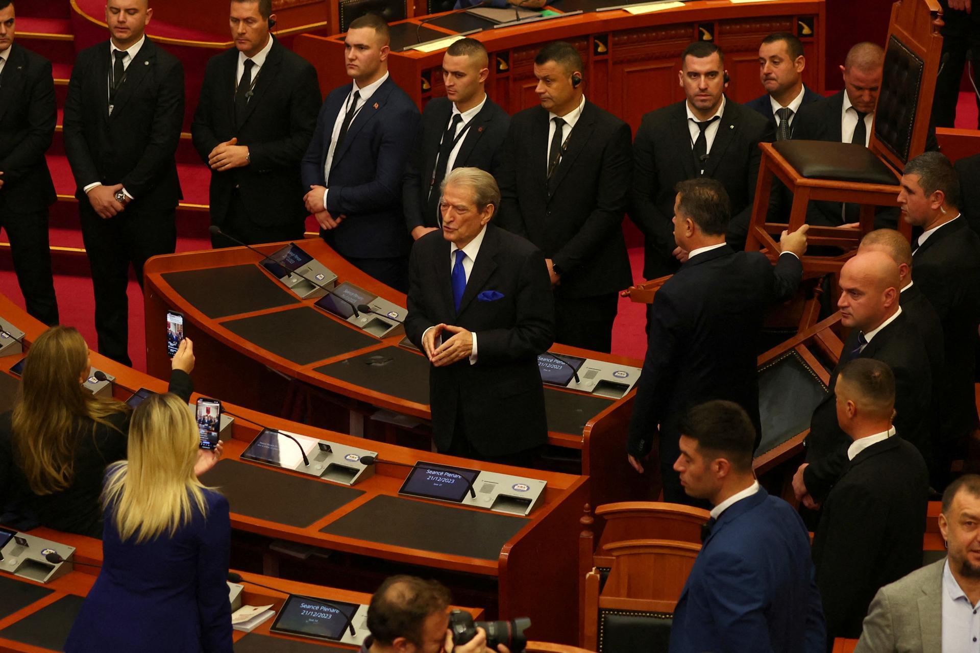 Kybernetický útok ochromil činnosť albánskeho parlamentu