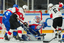 Snímka zo zápasu Slovensko - Švajčiarsko. FOTO: IIHF
