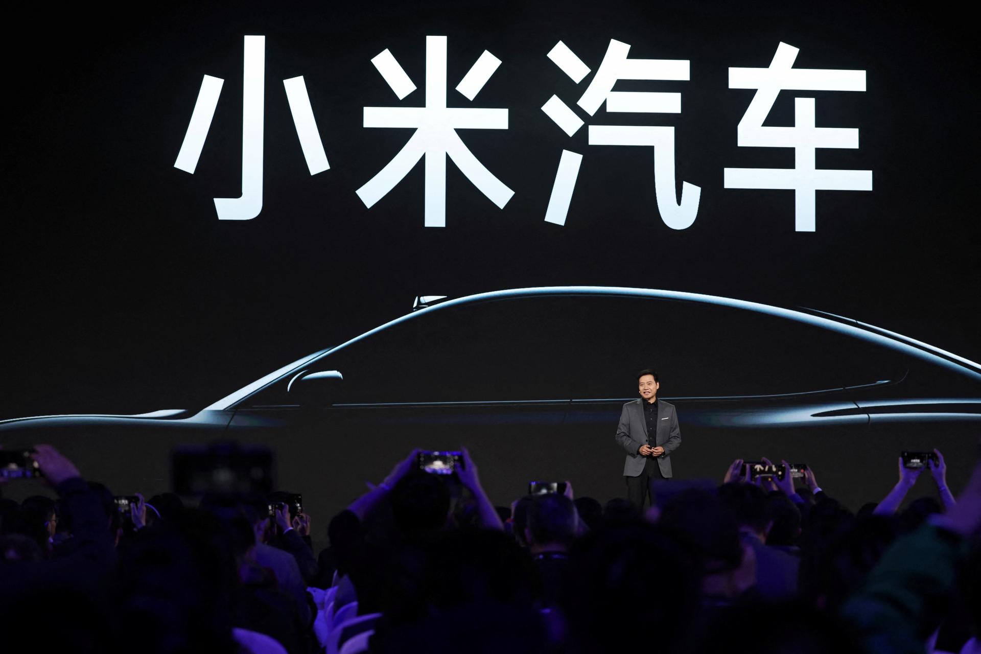 Čínsky výrobca smartfónov Xiaomi predstavil svoj prvý elektromobil, plánuje vyrábať autá snov