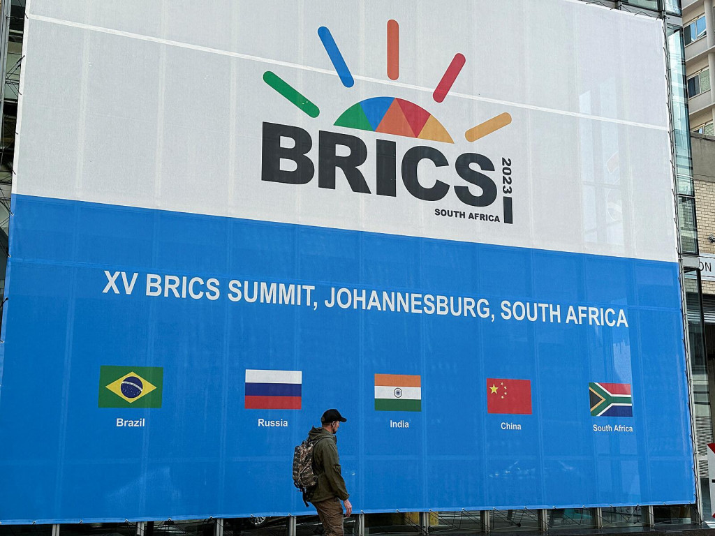Upútavka na summit BRICS. FOTO: Reuters
