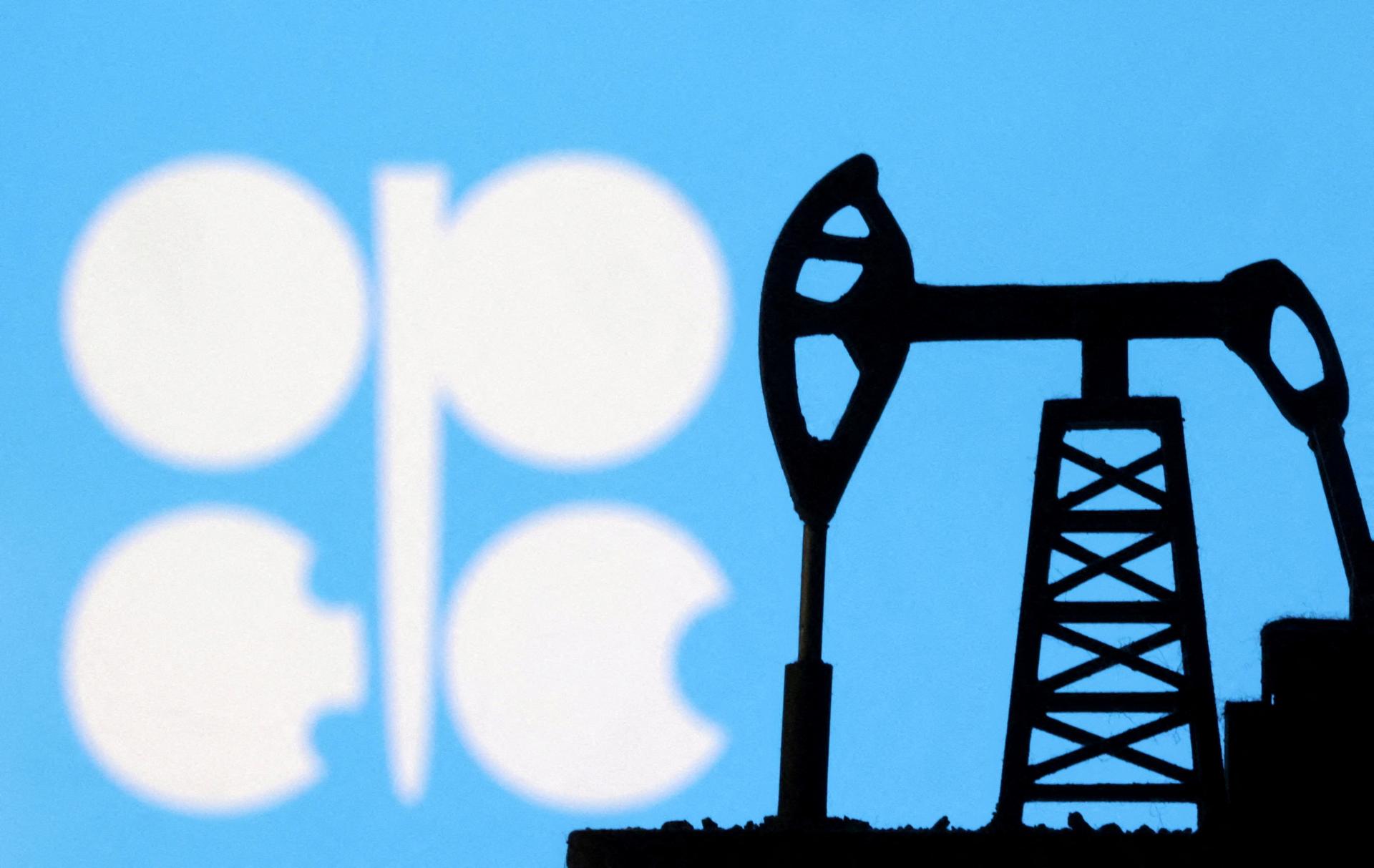 Ceny ropy v roku 2023 klesli o desať percent