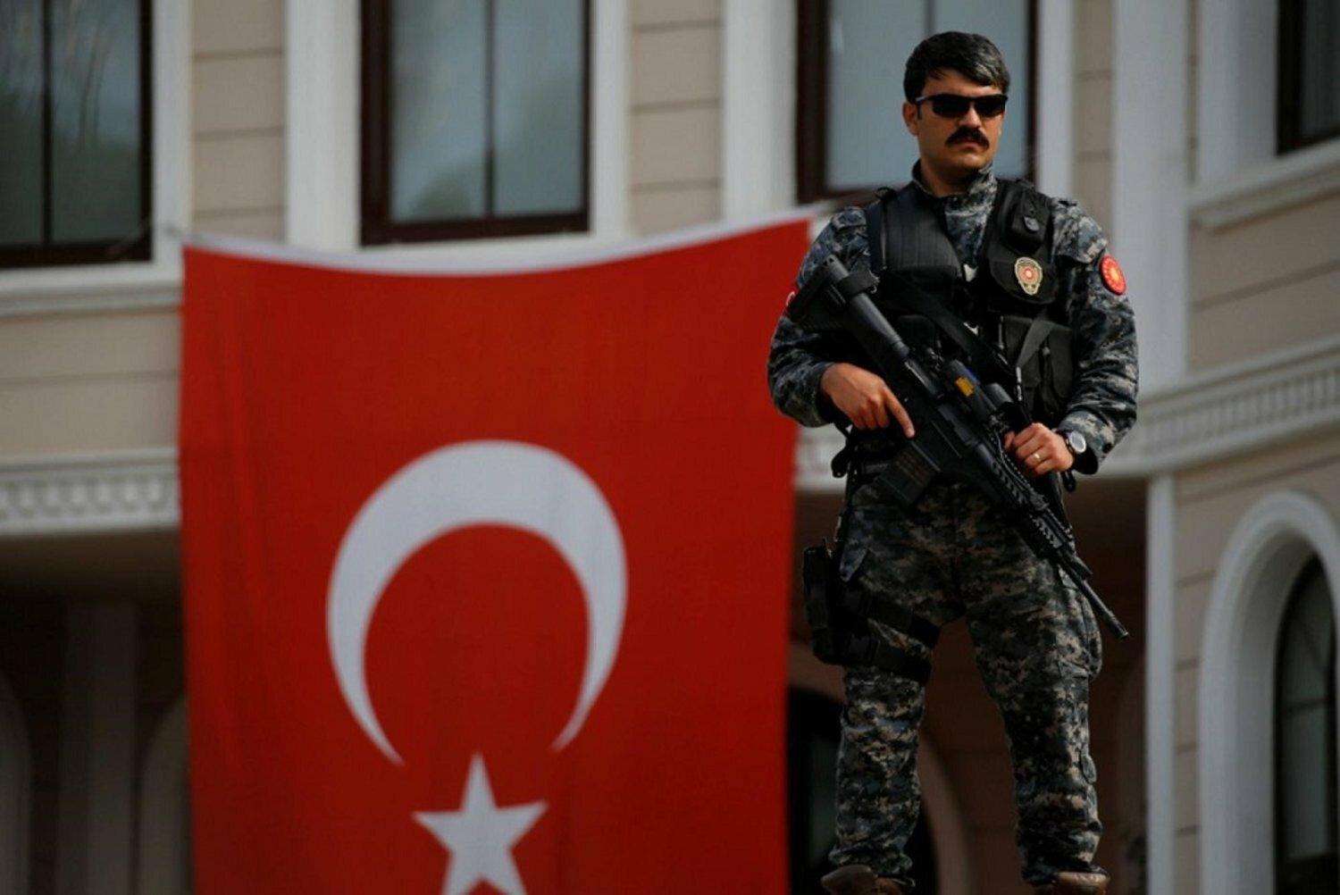 V Turecku zatkli takmer dvesto osôb podozrivých z členstva v terostistickej organizácii Islamský štát