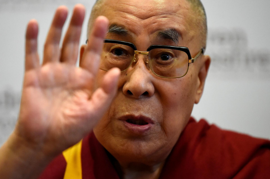 Dalajláma cestuje po celom svete a hlása zmierenie a harmóniu. FOTO: Reuters