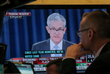 Obchodníci na Wall Street s napätím čakajú, čo povie šéf amerického Fedu Jerome Powell. FOTO: REUTERS