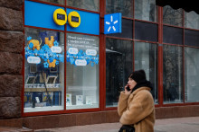 Predajňa ukrajinského operátora Kyivstar v Kyjeve. FOTO: REUTERS