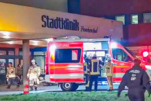 Hasiči nedávno zasahovali aj pri požiari v nemocnici v meste Frankenthal v spolkovej krajine Porýnie-Falcko na západe Nemecka. FOTO: TASR/DPA
