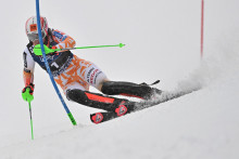 Slovenská lyžiarka Petra Vlhová na trati v 1. kole slalomu Svetového pohára v slovinskej Kranjskej Gore. FOTO: TASR/Martin Baumann