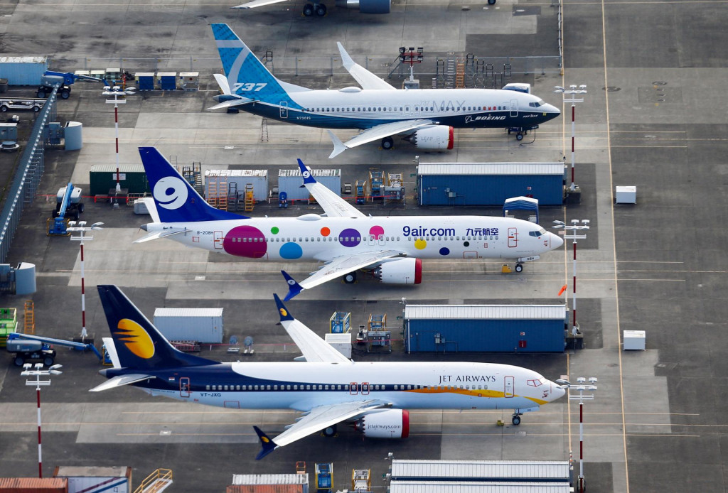 Lietadlá Jet Airways a 9 Air Boeing 737 MAX, ako aj 737 MAX 7, ktorli stoja na Boeing Field v Seattli. FOTO: Reuters