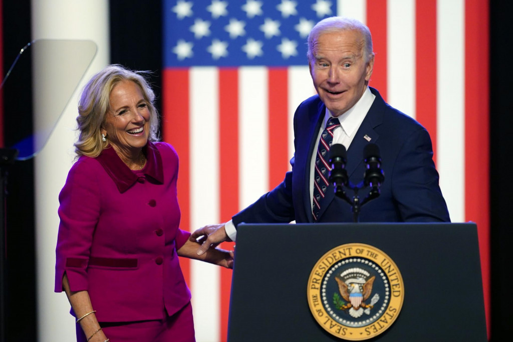 Americký prezident Joe Biden a prvá dáma USA Jill Bidenová. FOTO: TASR/AP
