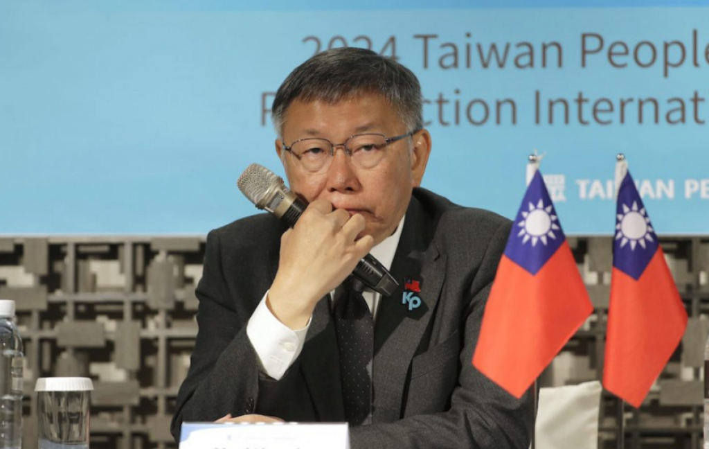 Prezidentský kandidát Kche Wen-če počas medzinárodnej tlačovej konferencie v Tchaj-pej v Taiwane. FOTO: TASR/AP