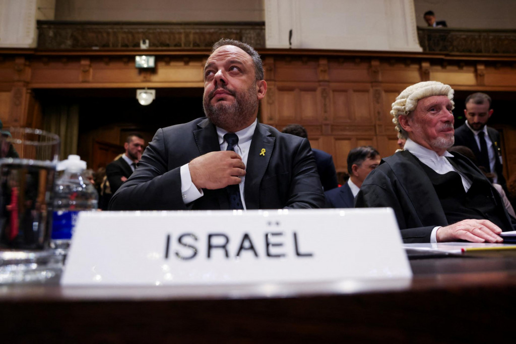 Právny poradca izraelského ministerstva zahraničných vecí Tal Becker. FOTO: Reuters