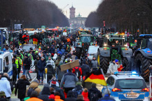 V pondelok sa konal najväčší protest farmárov. FOTO: Reuters