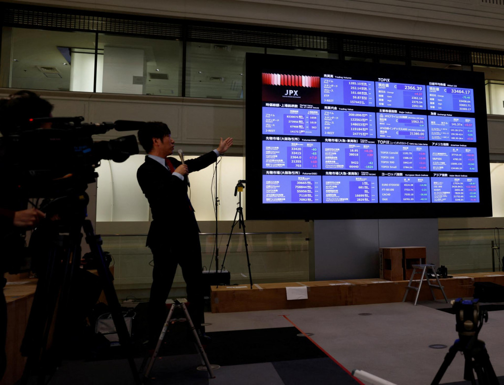 Japonskému akciovému indexu Nikkei sa v uplynulom roku darilo. FOTO: Reuters