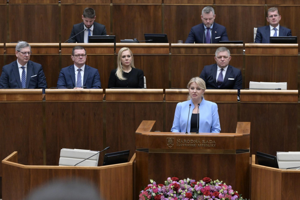 Hlava štátu Zuzana Čaputová počas vystúpenia v Národnej rade. Prezidentka reagovala v pléne na pripravované zmeny v Trestnom zákone. FOTO TASR/P. Neubauer