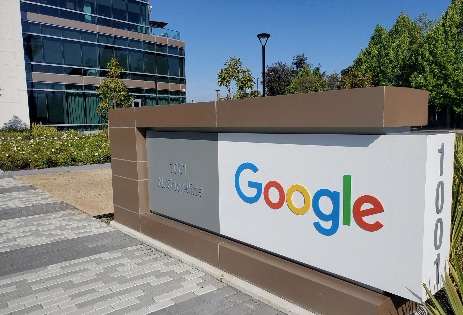 Google investuje v Británii miliardu dolárov do výstavby dátového centra