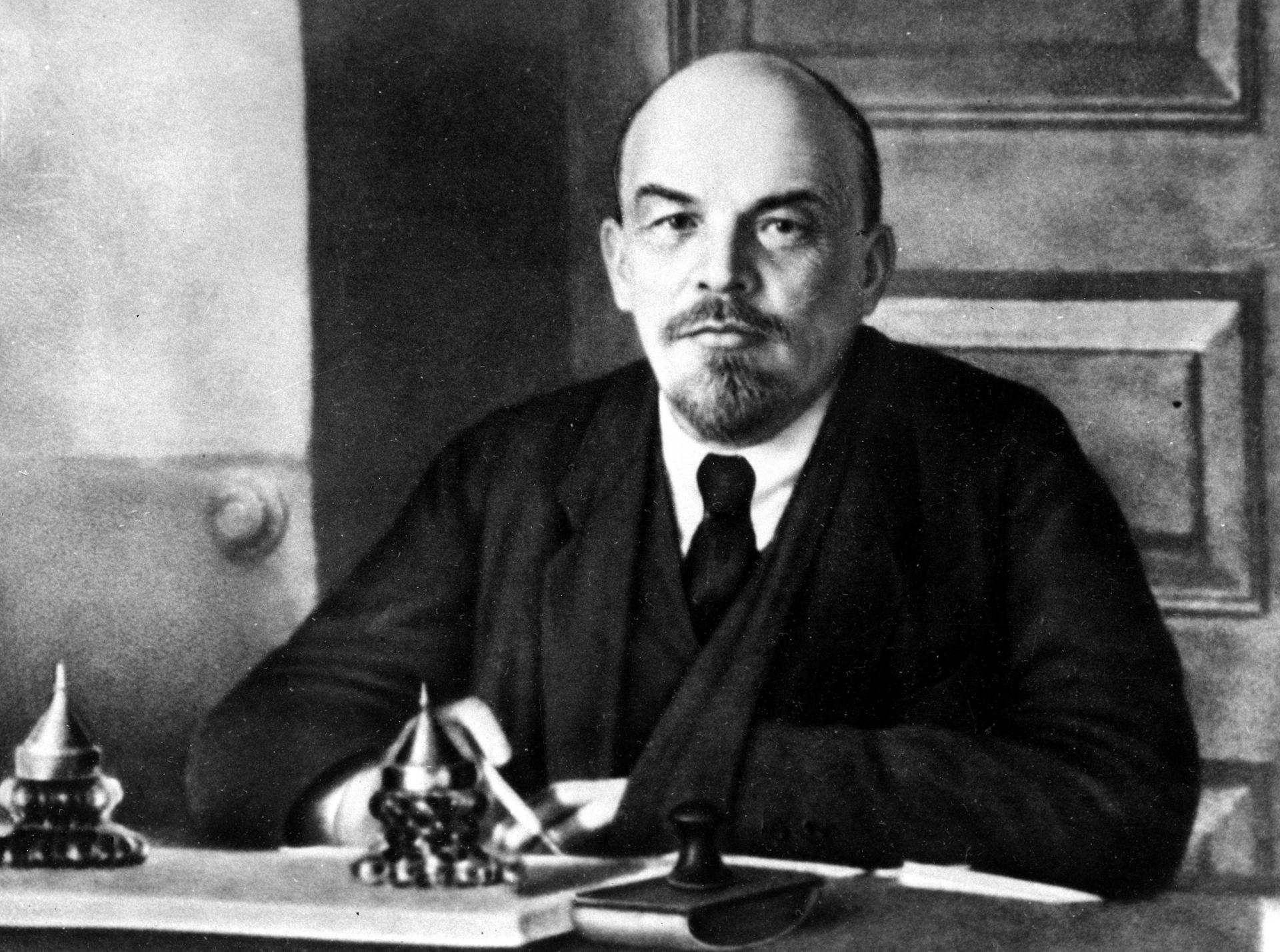 V Rusku si pripomenuli sté výročie úmrtia boľševického vodcu Lenina. Oslavujú ho v televízii