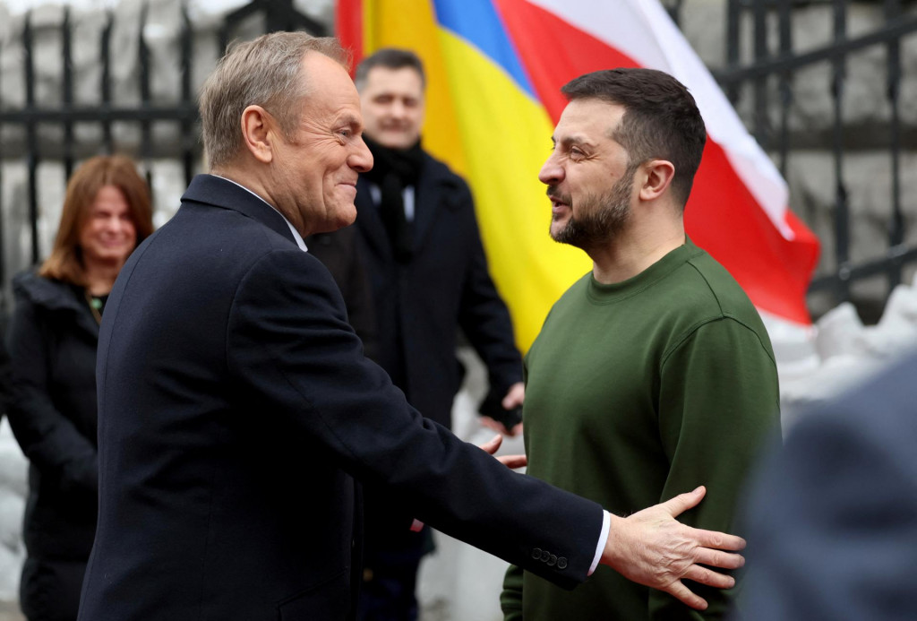 Ukrajinský prezident Volodymyr Zelenskij sa stretol s poľským premiérom Donaldom Tuskom. FOTO: Reuters