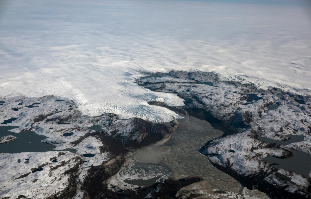 Okraj ľadovej pokrývky v Grónsku, 17. septembra 2021.