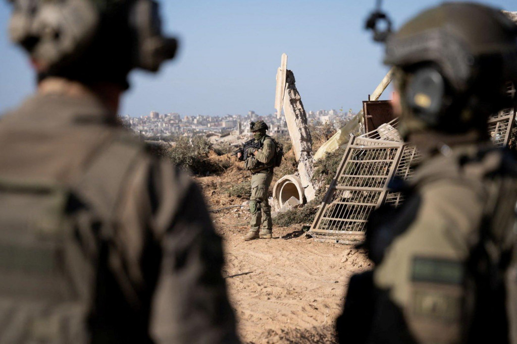 Izraelskí vojaci v Pásme Gazy. FOTO: Reuters/IDF