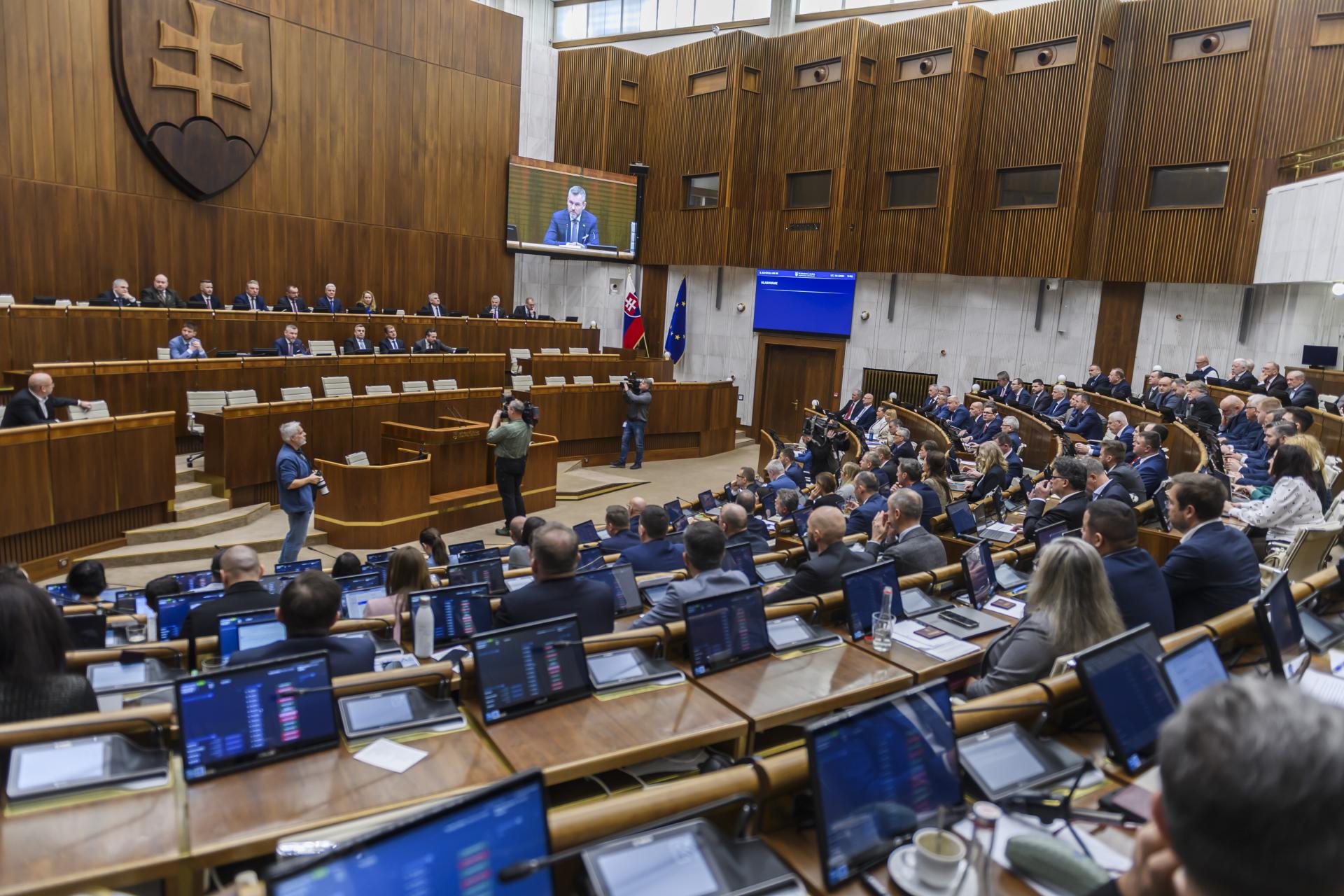 Rušenie špeciálnej prokuratúry: Koalícia pretlačila zrýchlený režim, ďalšiu diskusiu obmedzili na 20 hodín