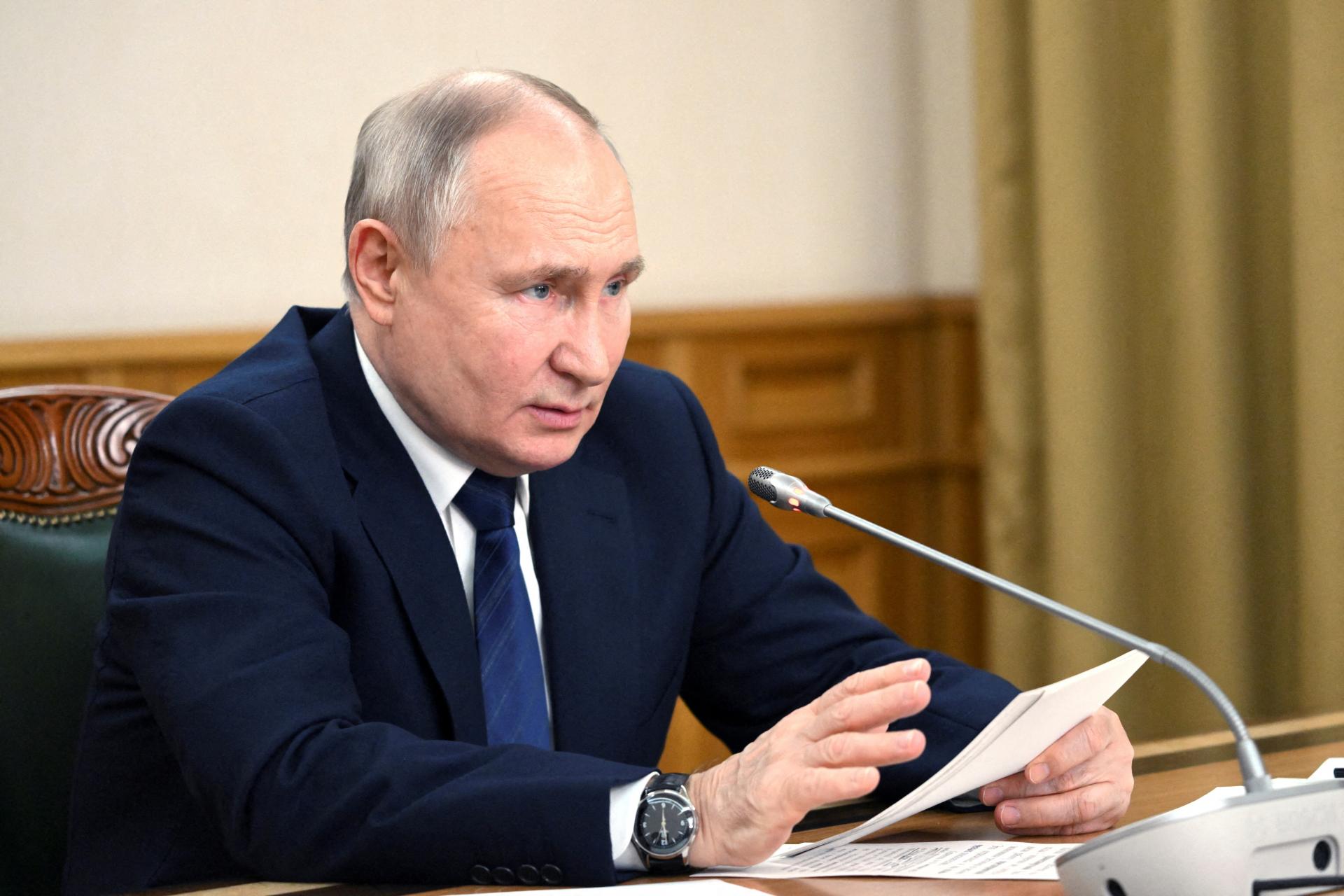 Putin dal Spojeným štátom nepriamo najavo, že je ochotný rokovať o Ukrajine, píše Bloomberg