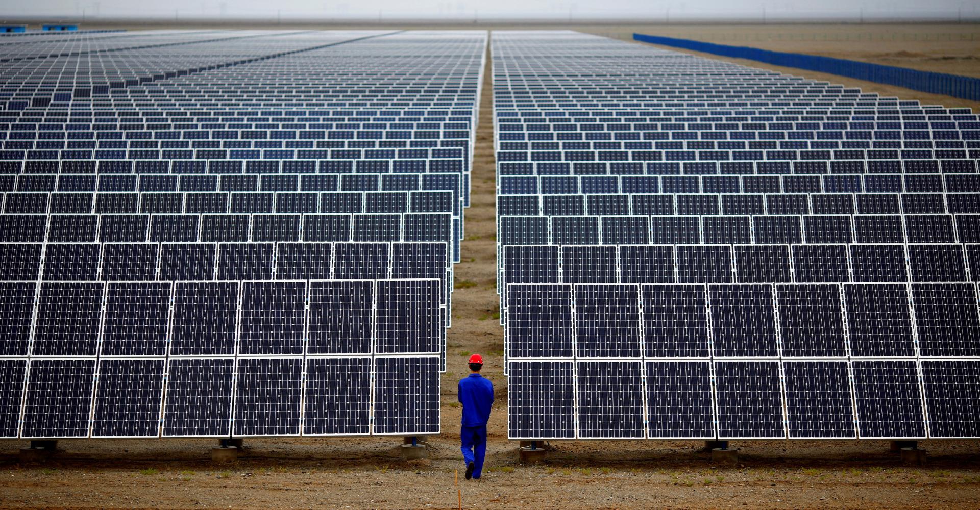 Čína vlani inštalovala viac solárnych panelov, ako USA celkovo. Rozširuje obrovskú kapacitu
