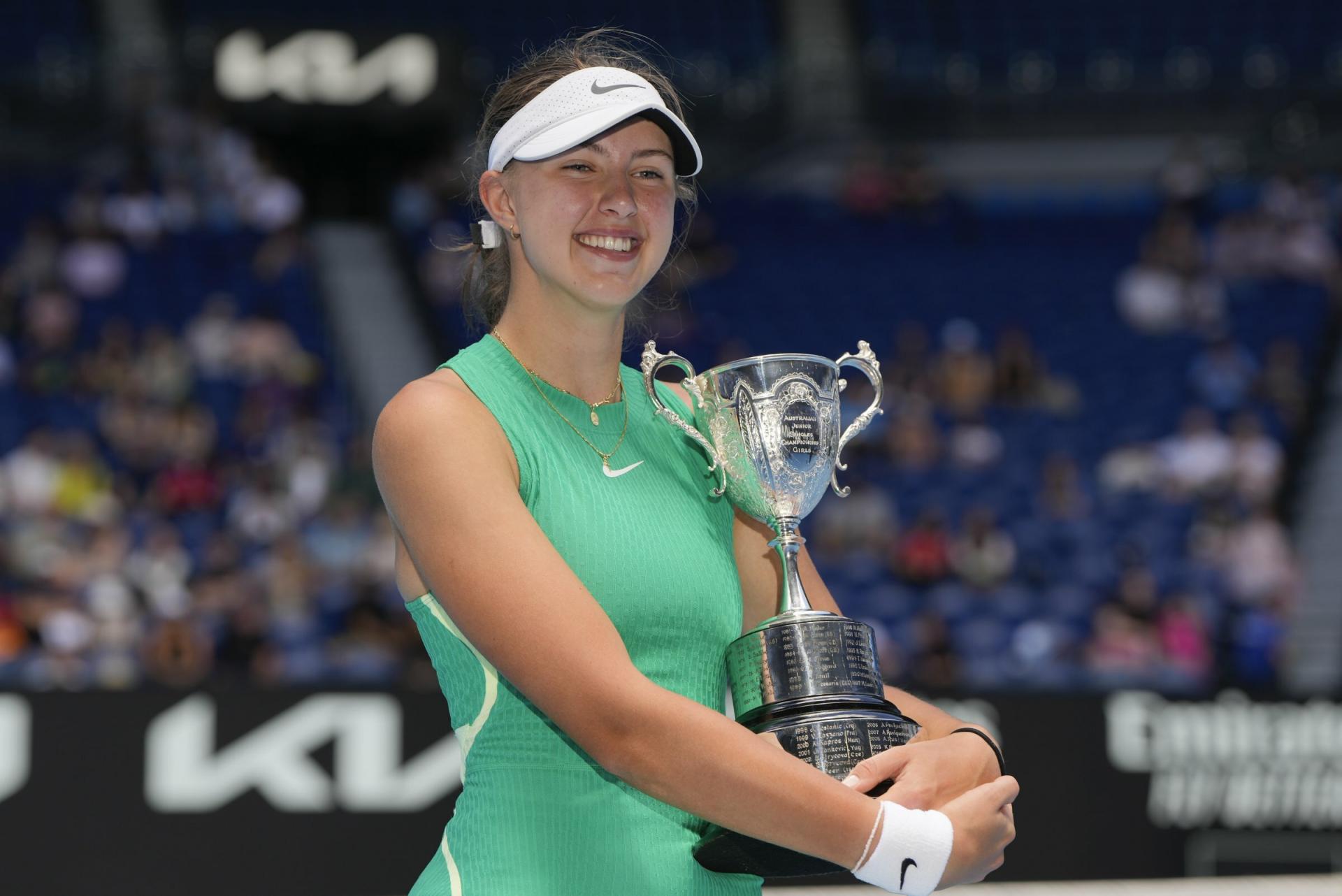 Slovensko má ďalší grandslamový titul. Jamrichová triumfovala v juniorskej dvojhre Australian Open