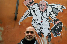 Graffiti umelec sa za svoje karikatúry dočkal od Vatikánu oficiálneho uznania.