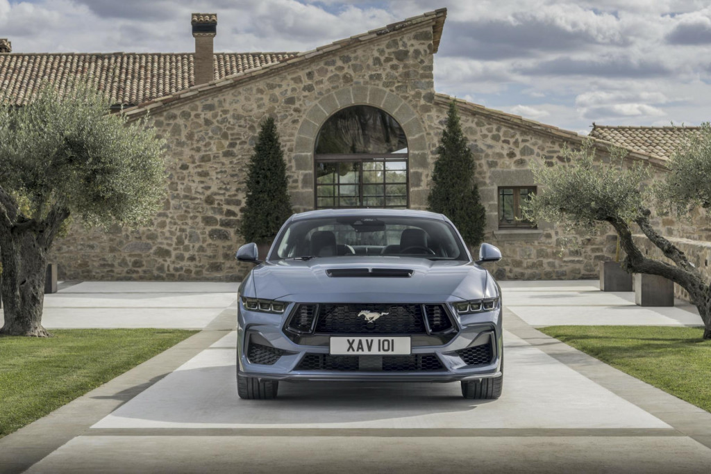 Ford Mustang Fastback siedmej gener&aacute;cie