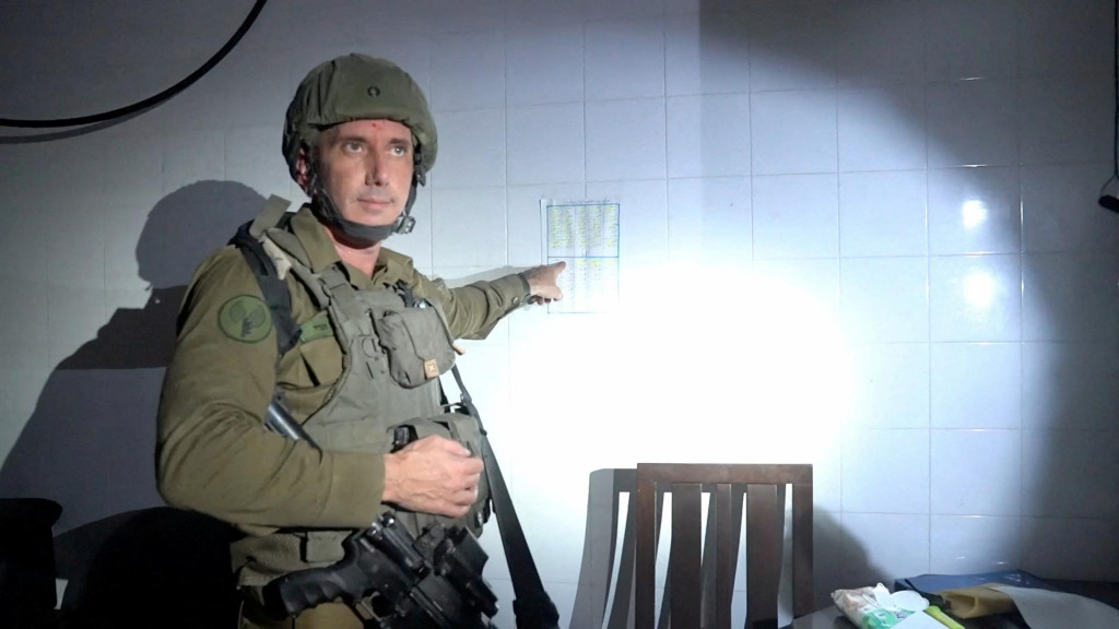 Hovorca izraelskej armády kontradmirál Daniel Hagari. FOTO: Reuters