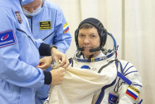 Ruský kozmonaut Kononenko vytvoril svetový rekord v pobyte vo vesmíre.
