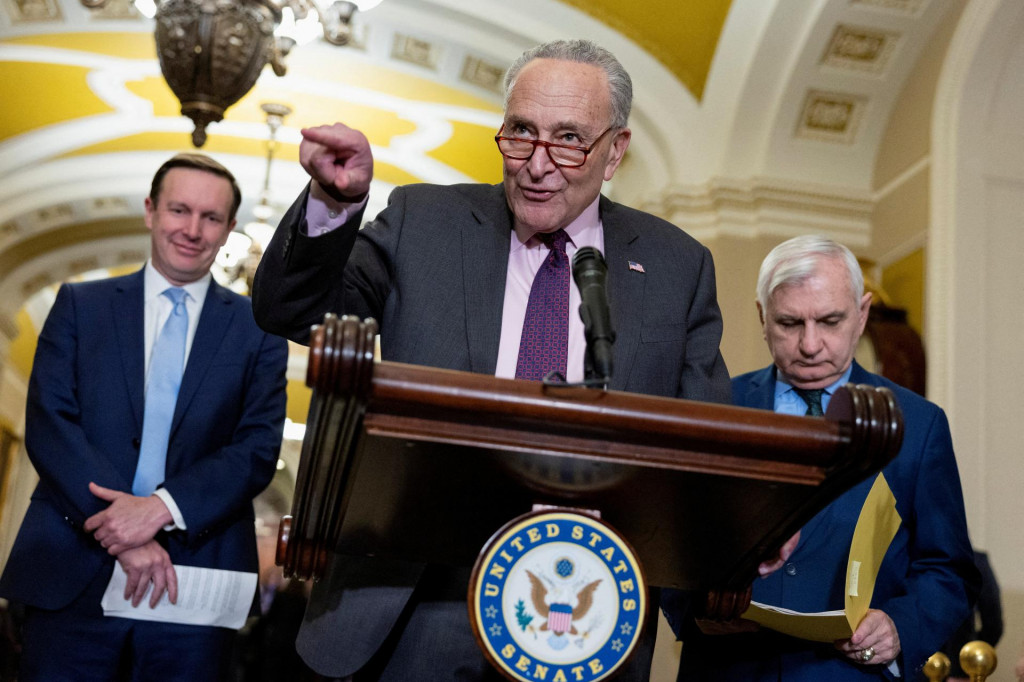 Šéf senátnej väčšiny a demokrat Chuck Schumer. FOTO: Reuters