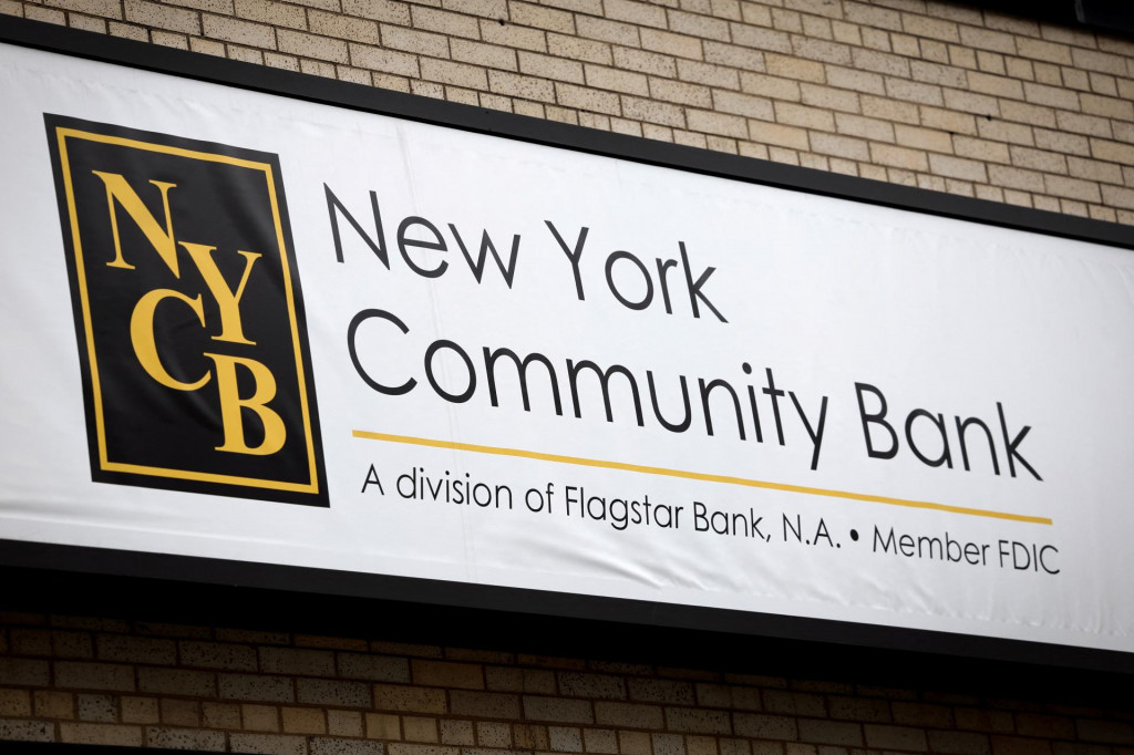Pod tlakom negatívnych okolností a na pokraji krachu je americká New York Community Bank. FOTO: REUTERS
