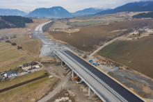 Výstavba úseku diaľnice D1 Hubová - Ivachnová v roku 2021. FOTO: TASR/Michal Svítok