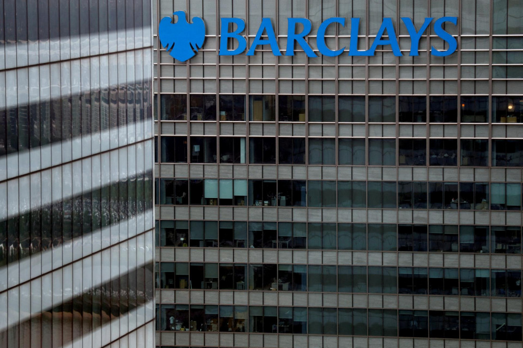 Budova britskej banky Barclays. FOTO: Reuters