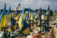 Vojna na Ukrajine si vyžiadala už desať tisíce obetí.