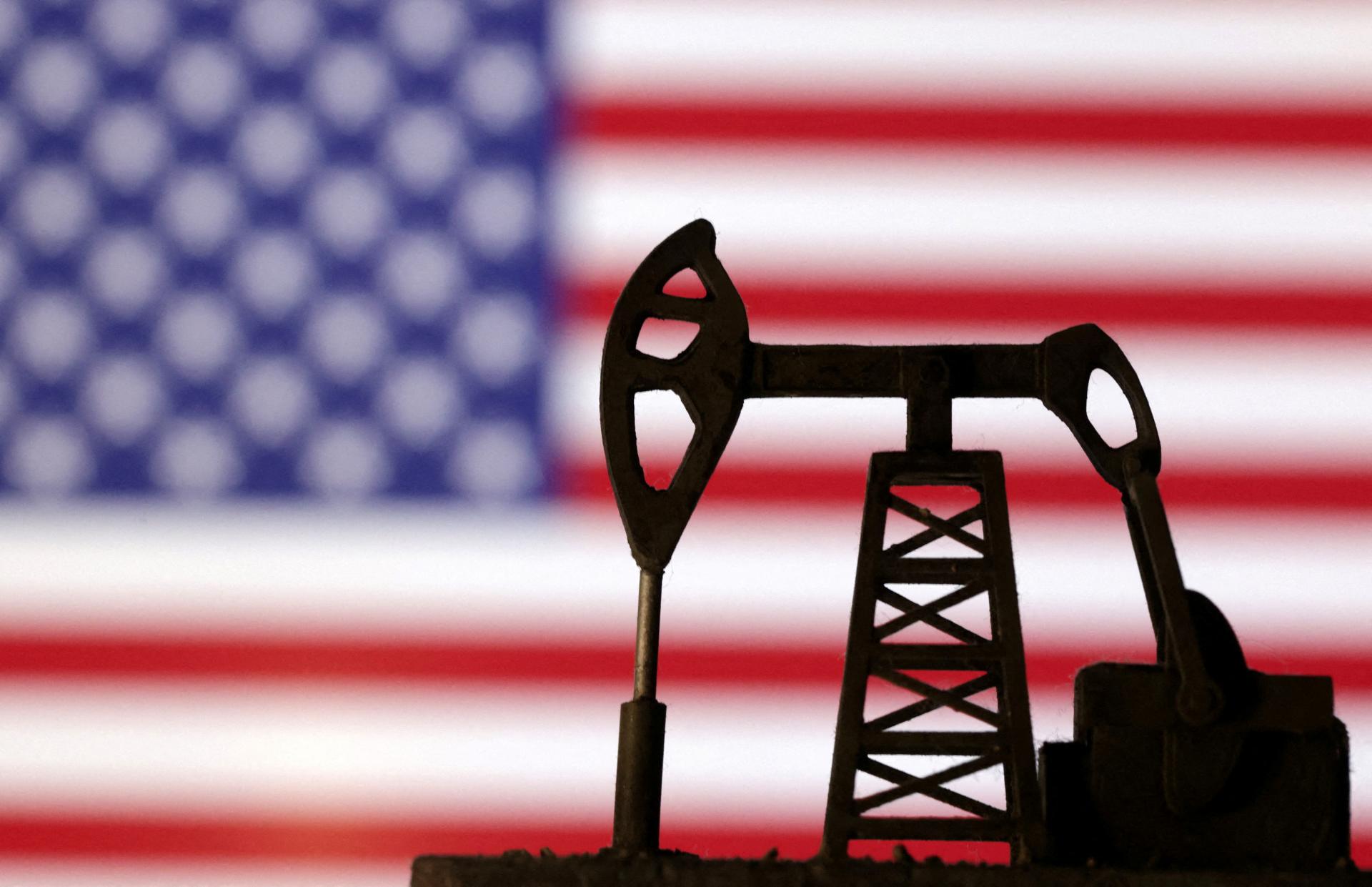 Ceny ropy vo štvrtok ráno klesli, ovplyvnili ich aj údaje o inflácii v Spojených štátoch